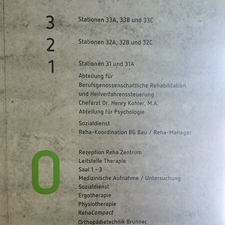 Leit- und Orientierungssysteme: Informationstafel. Produziert von Hoffmann Werbetechnik aus Tuebingen.